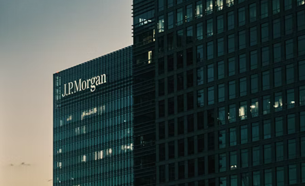 LBAN collaborates with Stanford on Latino entrepreneurship. Explore our reports for insights.